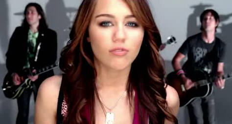 OQZYRQCTNYVEGSOJNAI - here are almost all my photos with Miley and Hannah