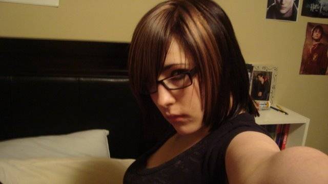 emo hair dye_2 - emo girl