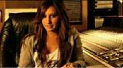 th_ashley4 - ASHLEY TISDALE POZE RARE