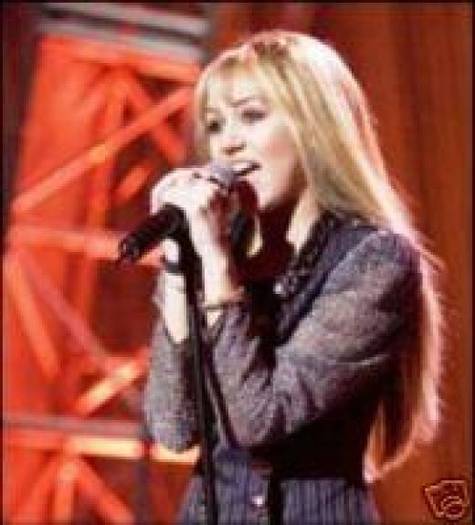147075_f520[1] - Hannah Montana Concerts