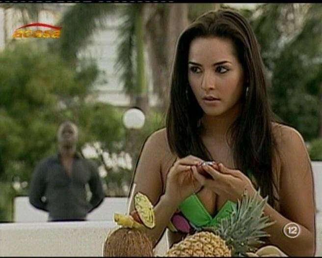 SBIEVDYCCISXNGMRWRG - Carmen Villalobos