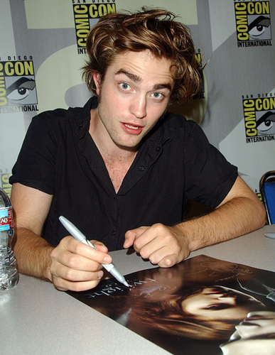 Robert Pattinson - Robert Pattinson