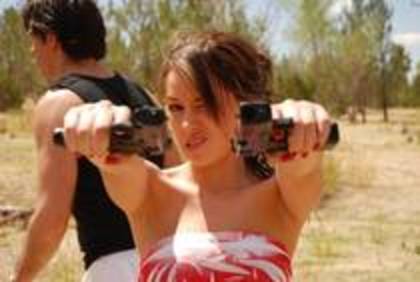 KHXOBEPUXDHPQMQSHNB - Fara sani nu exista paradis