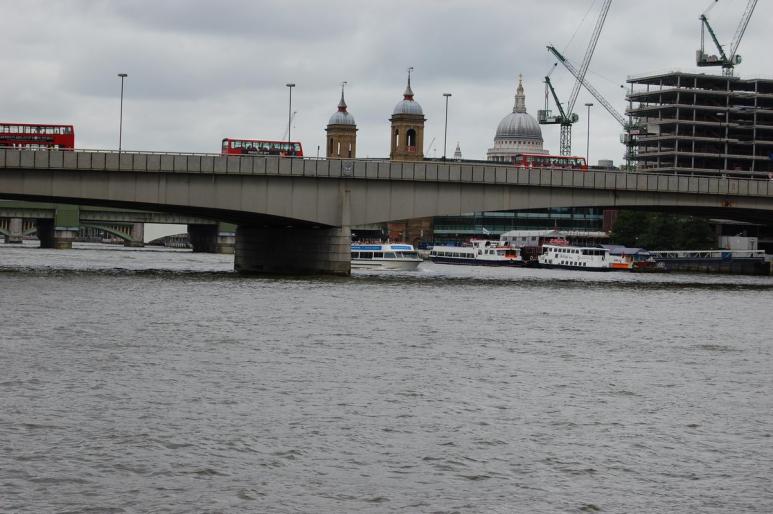 Resize of DSC_0206 - londra iunie 2008