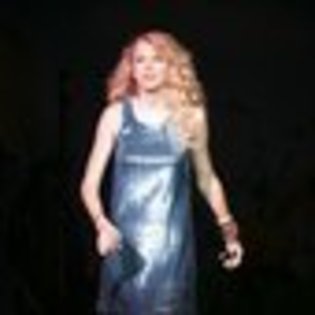 taylor-swift-550248l-thumbnail_gallery
