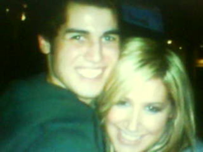 DSC00920 - ASHLEY TISDALE POZE RARE