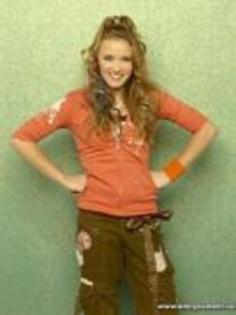 HGIVHDLJMSQJHBJHHHL - Emily Osmet