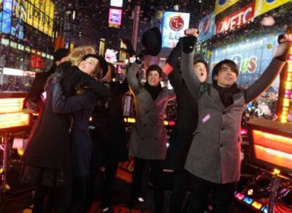 1 - Demi Lovato - Dick Clarks New Years Rockin Eve With Ryan Seacrest 2009