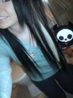 m_40d1f590e6014c26a42b30373ce71c82 - brokelle bones