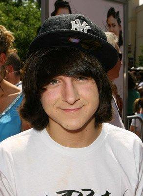 Mitchel-Musso-1237400462 - Mitchel Musso