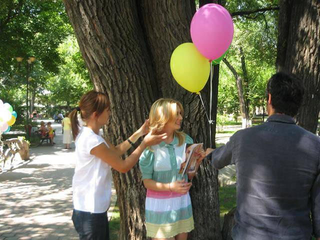 LFQq3r848669-02 - adella