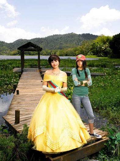 Princess Protection Program (10)