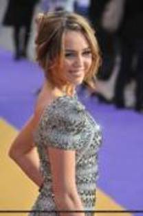 ghhj - premiera filmului hannah montana the movie in londra