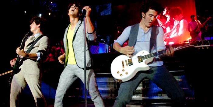 15 - Jonas Brother