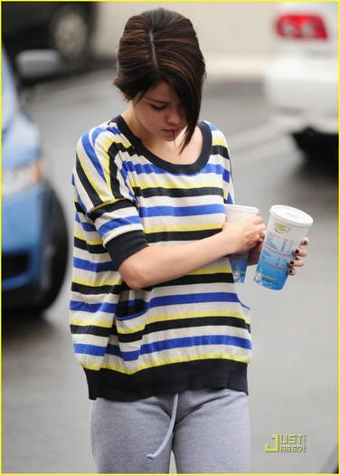 Selena_Gomez_1252598121_4 - album special selena gomez