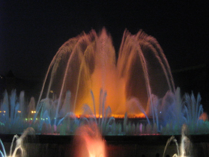 25 Barcelona Magic Fountain