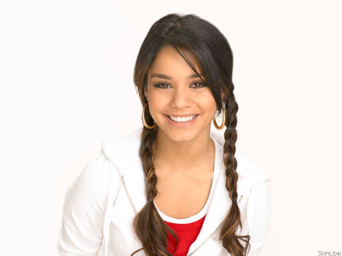 vanessa-anne-hudgens-1024x768-28338 - vanessa anne hudgens