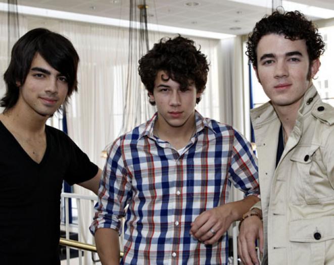 jonas brothers - Jonas Brothers