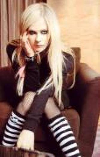 PSNUGOWQKCVTWMRYOUE - Avril Lavigne