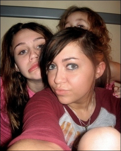 2566284832_c12a3a240c[1] - Miley Cyrus