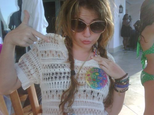 Miley in town - Miley Cyrus rare pictures