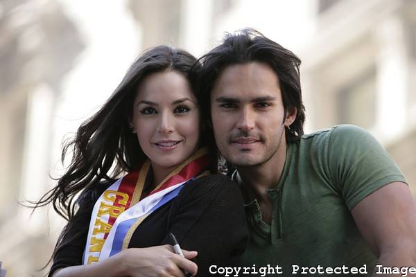 Carmen Villalobos y Fabian Rios