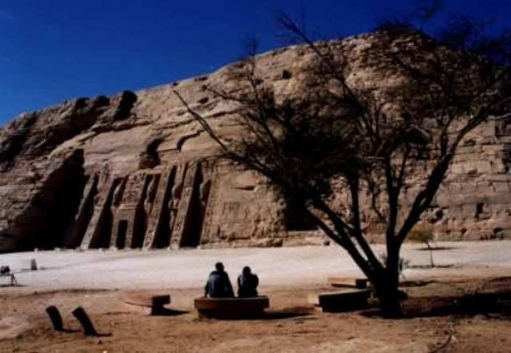 2templu_nefertari_abu_simbe