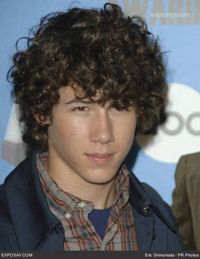 nick-jonas-34th-annual-american-music-awards-nomination-announcements-0IUobE - Nick Jonas