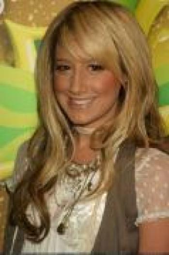 QJZXCASHVDQVWSXQPDI - ashley tisdale