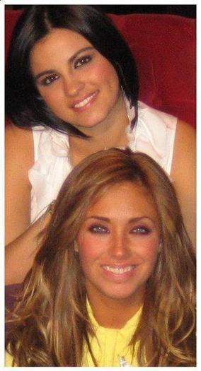 2i7l1dy - maite y anahi