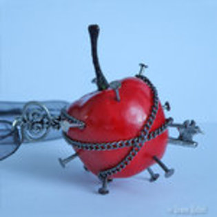 Bondage_Apple_by_DemonMathiel - Preferatele mele