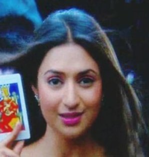 ZDEVUTWVUZHULNPNINN - A ta pentru totdeauna poze-Divyanka Tripathi