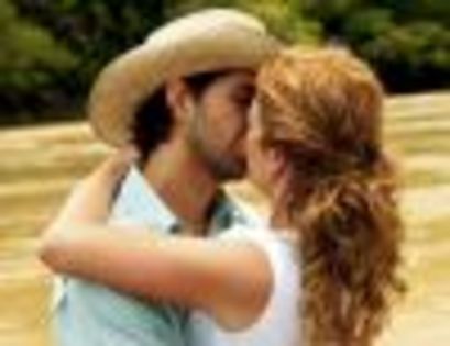 thumb_saruturile-pasionale-din-dona-barbara-foto_3