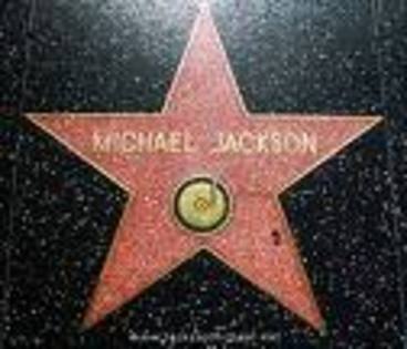 1imagesCAUTR3AX - Michael Jackson