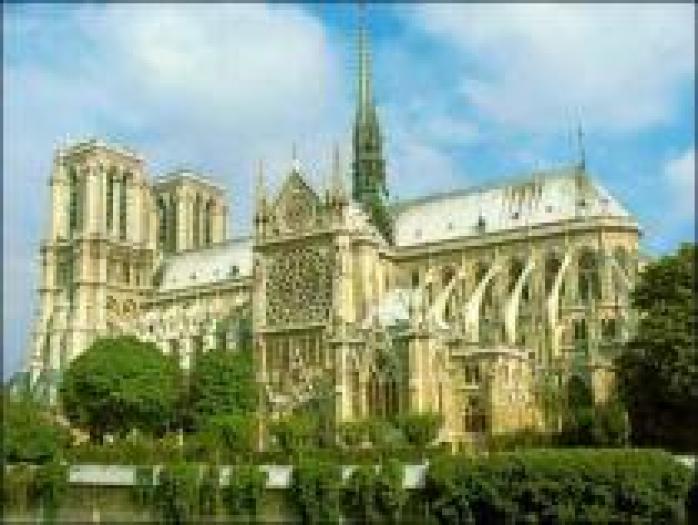 ERBCJJVFBTAZQGCWUKL - monumente