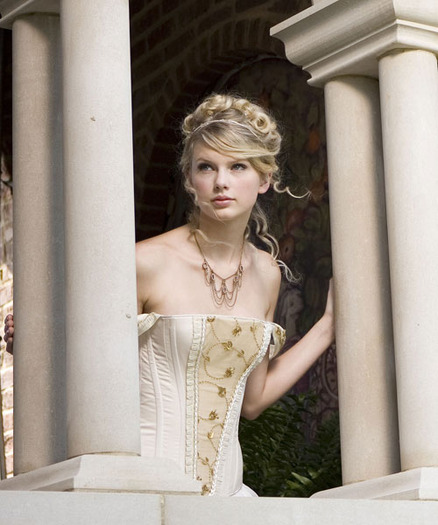 photoshoots_lovestory005 - Taylor Swift