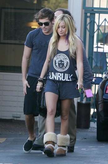 Zac+Efron+Ashley+Tisdale+Out+Lunch+Patty+umRA8O5oeyXl