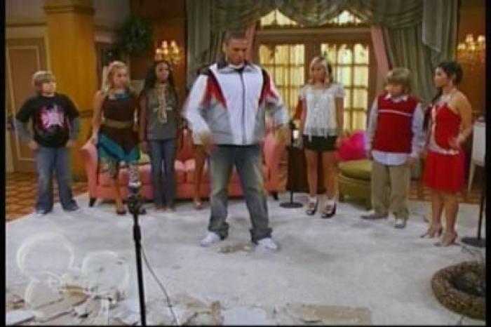 normal_130 - ashley tisdale