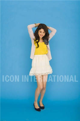 082 - Selena Gomez sedinta foto 1