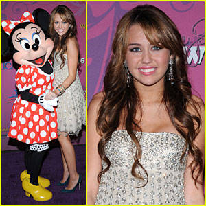 miley-cyrus-sweet-sixteen[1] - Miley 16 ani