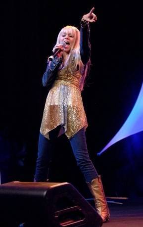 ZHPBPKBLNOPQRGLJHKZ - Hannah Montana la concert