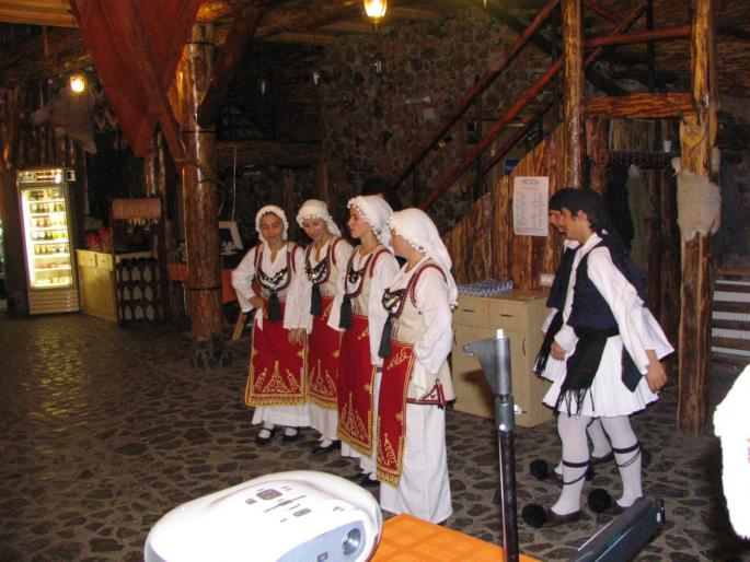 Seara de dans popular Armean