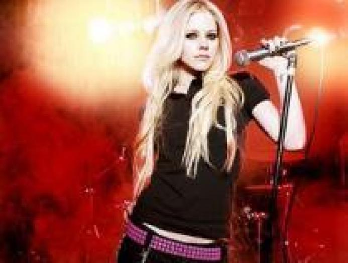 DVYWPGDNJDJDTVNGFXU - avril lavigne