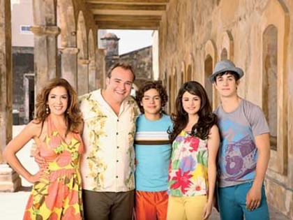 In vacanta - Magicienii din Waverly Place