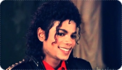 2mphi6r - AAASunt un fan michael jacksonAAA