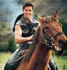 hrithik_roshan (78); Actor indian ce a devenit peste noapte un super star, din cauza filmului de succes "Kaho Naa... Pyaa
