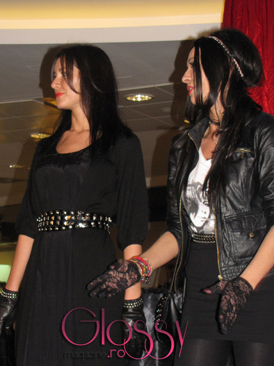 Cosmina-Pasarin-@-Fashion-United-Shopping-Party-Plaza-Romania-03_12_09-03