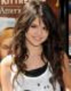 Selena_Gomez_1247602892_0 - Selena Gomez