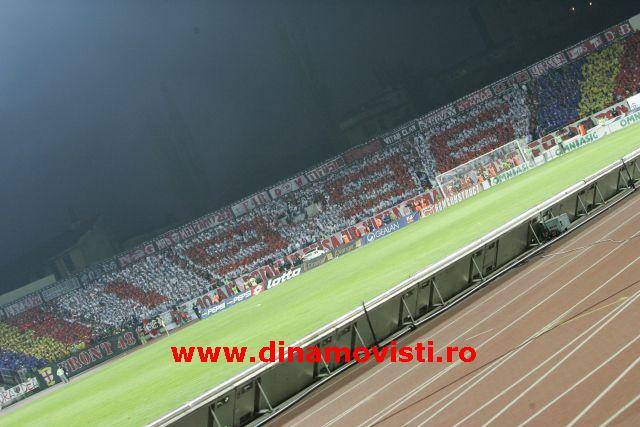 17176__Z8I0079coregrafiedinamo_suporteridinamo_1 - dinamo