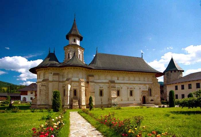 MP1 - Manastirea Putna